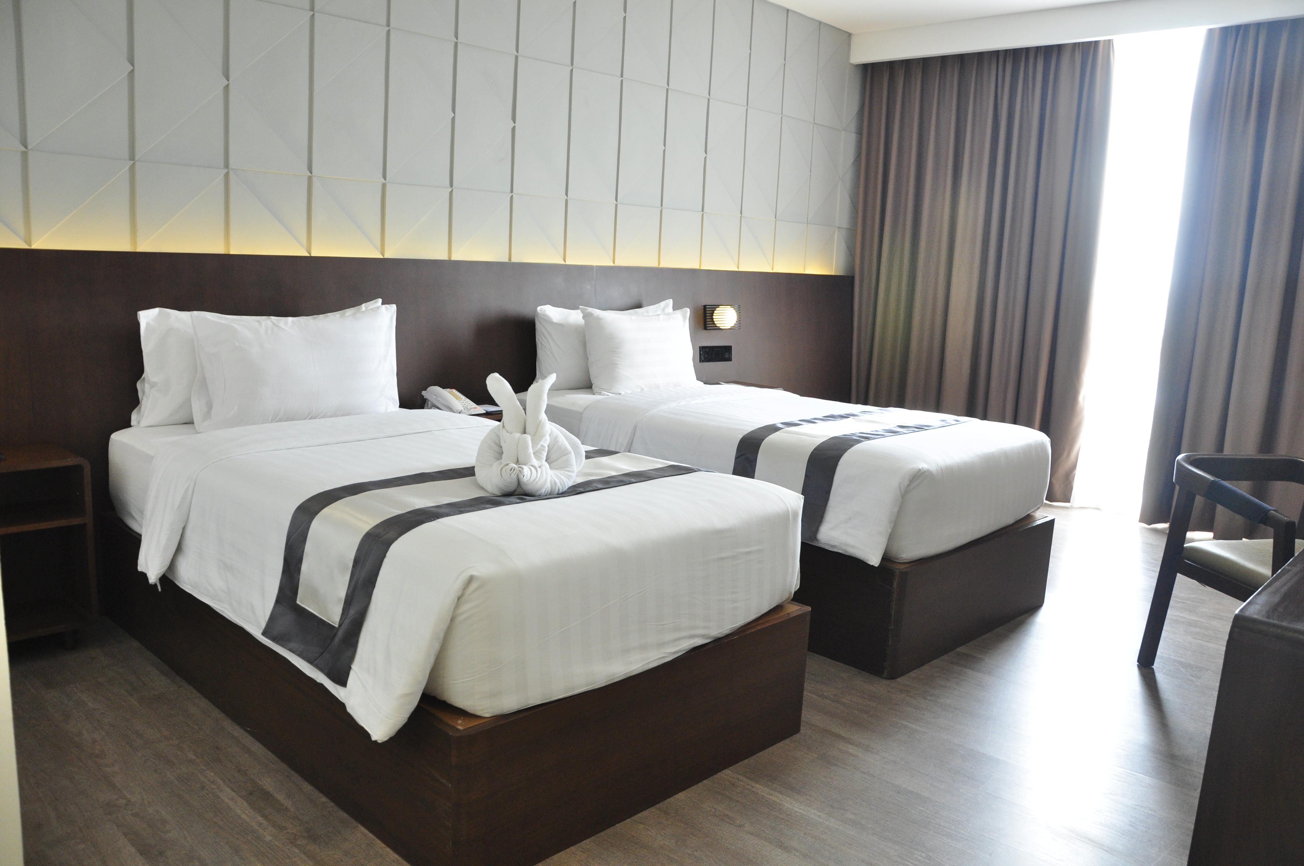 Hotel Golden Tulip Pontianak Esterno foto